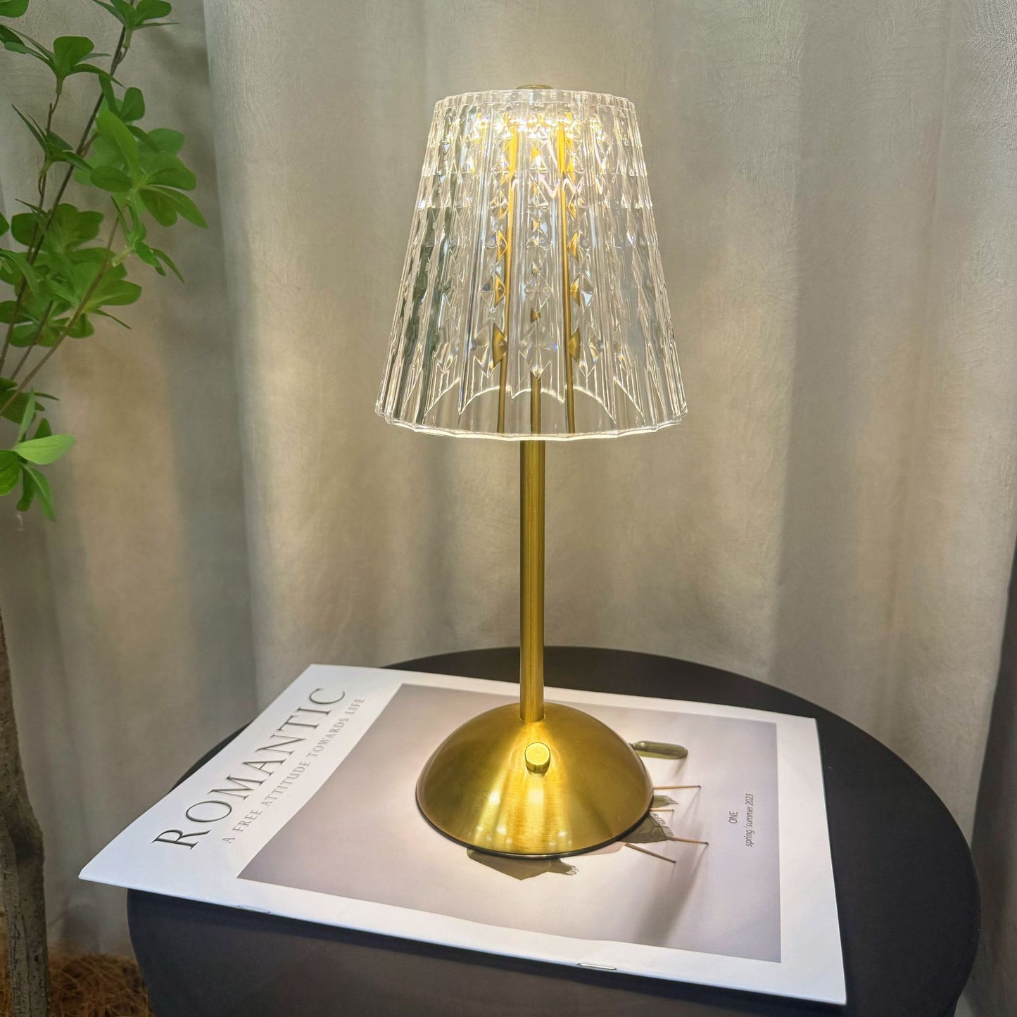 【Your Quietest Roommate Ever】LED Crystal Atmosphere Light